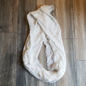 Infinity scarf